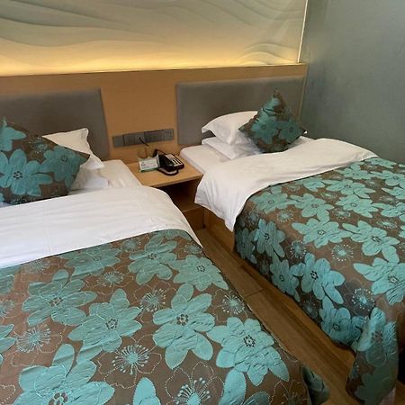 Hongxiang Hotel 広州 エクステリア 写真