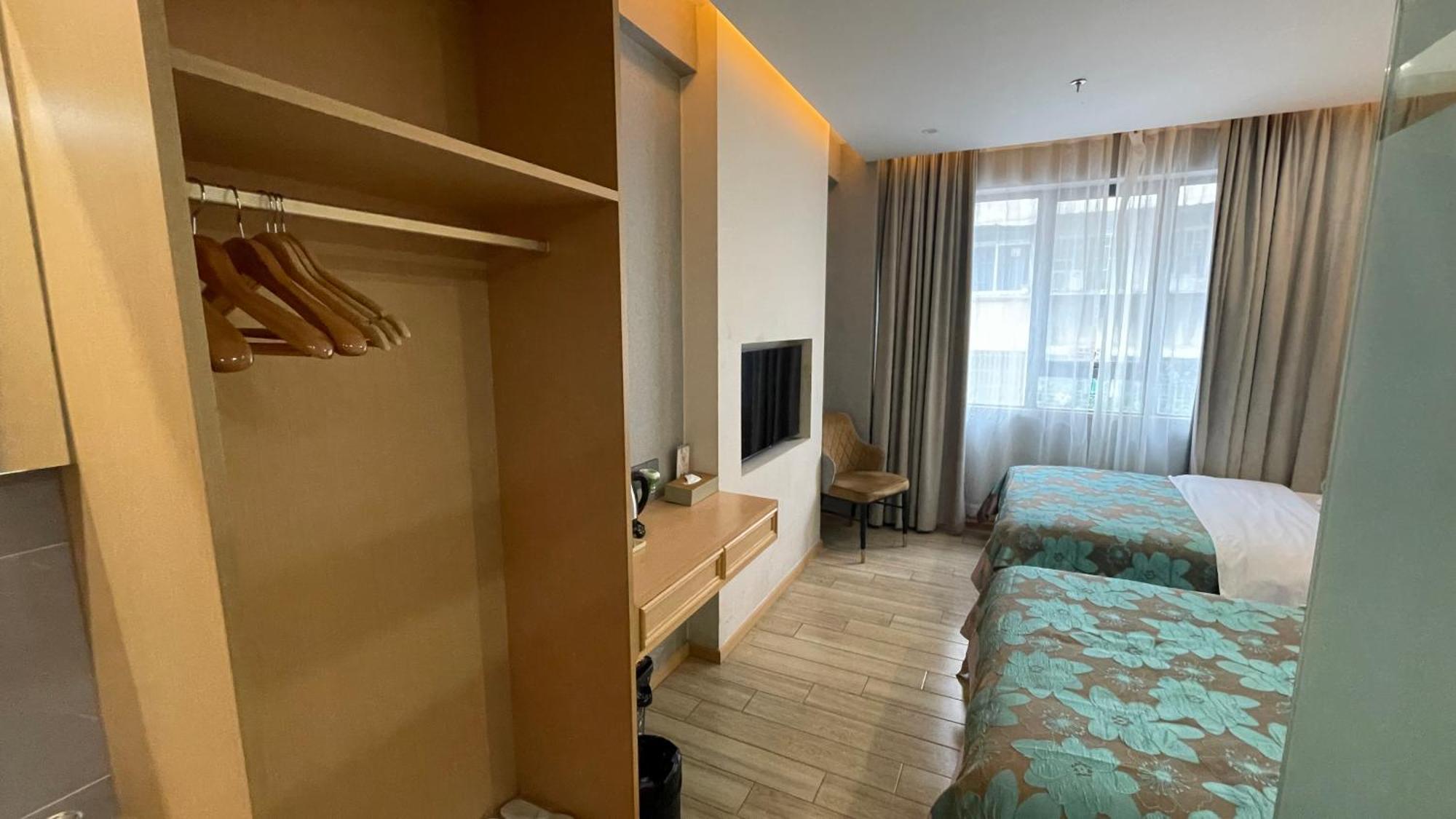 Hongxiang Hotel 広州 エクステリア 写真