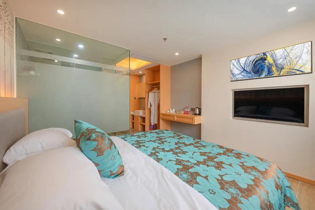 Hongxiang Hotel 広州 部屋 写真