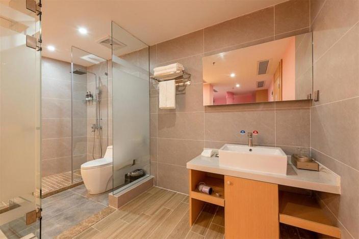 Hongxiang Hotel 広州 エクステリア 写真